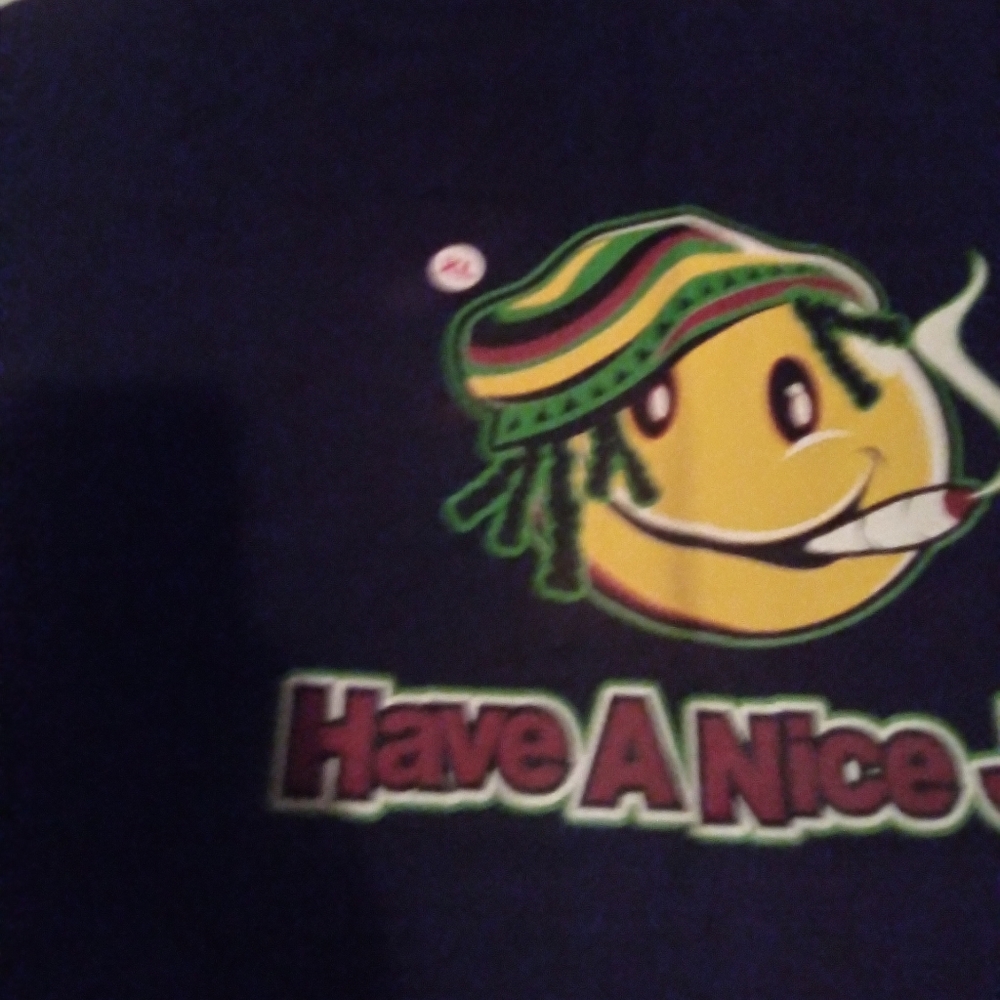 Tee shirt